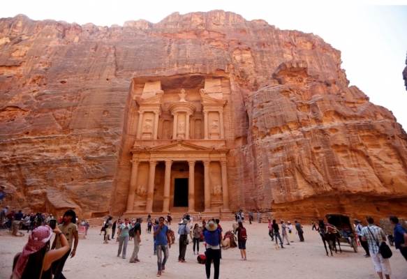 1.2 مليار دينار دخل المملكة السياحي حتى نهاية أيلول