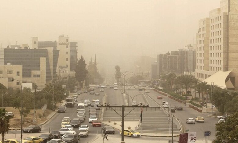 تحذيرات من ارتفاع نسب الغبار في الأردن خلال الساعات القادمة