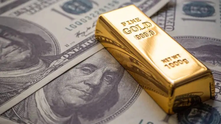 سعر الذهب من شهر آذار إلى شهر نيسان إرتفع 400 دولار