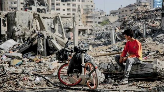 مكوّن من 3 مراحل .. نص العرض الذي سُلّم لحماس لوقف إطلاق النار في غزة