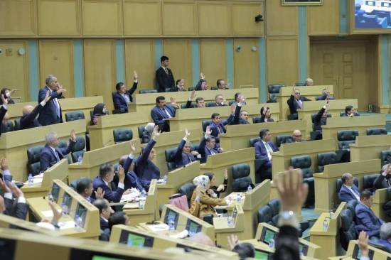 مجلس النواب يواصل لليوم الثاني مناقشة بيان حكومة حسان