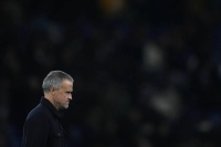 رغم إصابة عدد من لاعبيه الأساسيين،مدرب باريس سان جيرمان يؤكد عدم تسرّعه في إجراء تعاقدات خلال سوق الانتقالات الشتوية