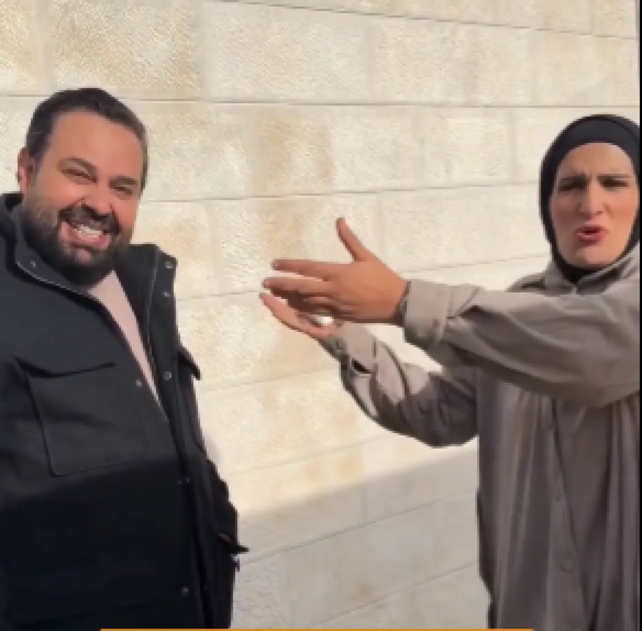 أم نمر وعماد فراجين يعدان الجمهور بمسلسل في رمضان المقبل  فيديو