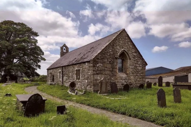 رجل أنجب 43 طفلاً من 5 نساء في قرية لا يتجاوز عدد سكانها 80 نسمة